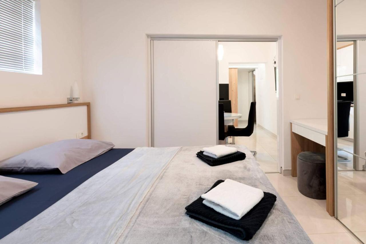Apartment White Pearl Ražanac Exteriér fotografie